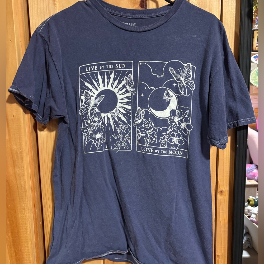 Woman’s tee shirt